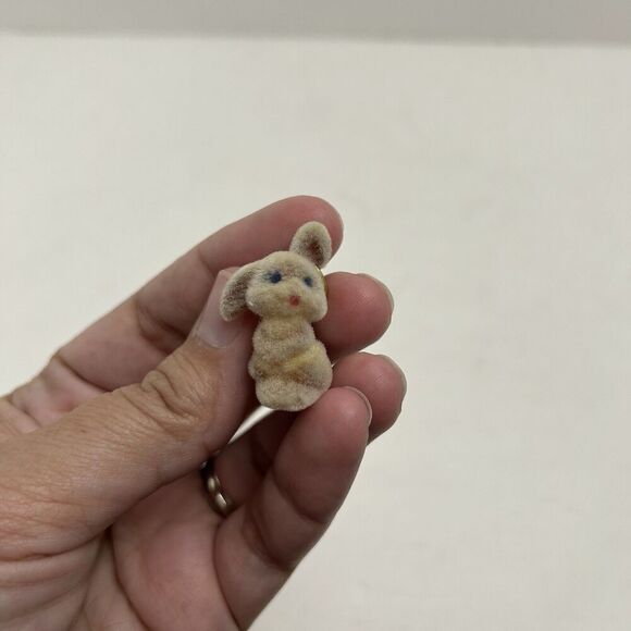 Vintage Flocked Bunny Rabbit Pin - Picture 2 of 3